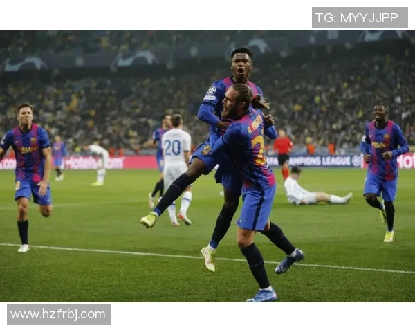 巴萨逆转本菲卡4-3精彩瞬间回顾引发全场狂欢