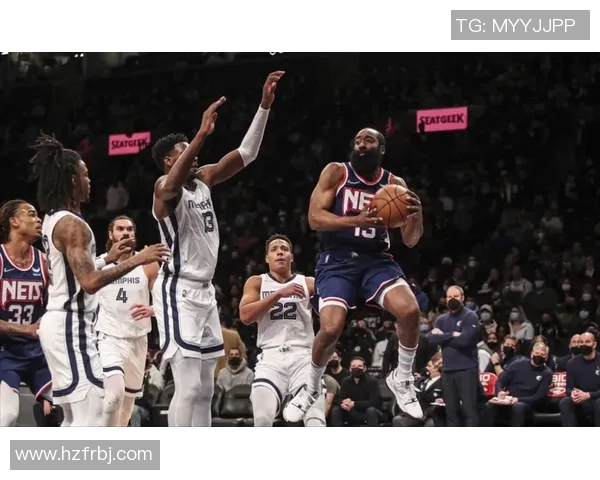 西甲激战巴萨逆转巴黎圣日耳曼红牌事件引发全场热议与数据分析