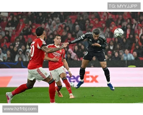 欧冠激战:里昂逆转利物浦4-3全场沸腾瞬间回顾与分析 欧冠激战:里昂逆转利物浦4-3全场沸腾瞬间回顾与分析