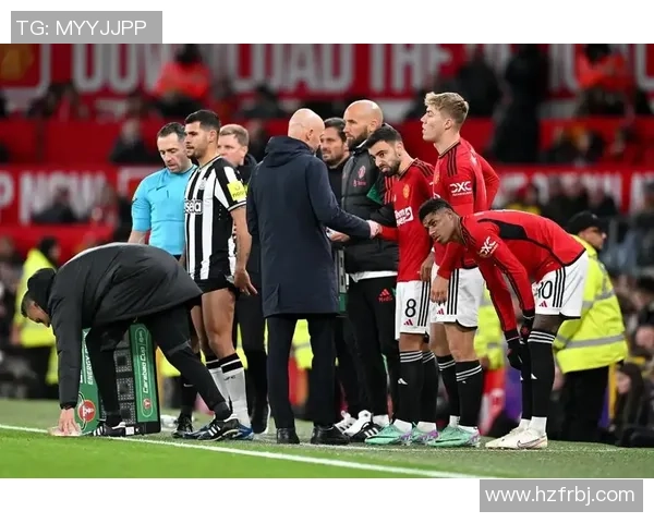 足总杯激战里昂与那不勒斯平局红牌争议引发全场热议 足总杯激战里昂与那不勒斯平局红牌争议引发全场热议